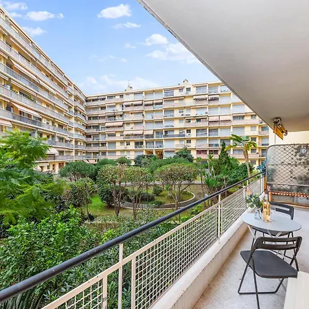 Castel Ii - Agreable Deux Pieces - Centre Menton
