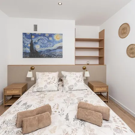 Апартаменты Castel Ii - Agreable Deux Pieces - Centre