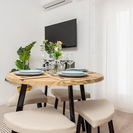 Castel Ii - Agreable Deux Pieces - Centre Апартаменты *