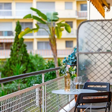 Апартаменты Castel Ii - Agreable Deux Pieces - Centre