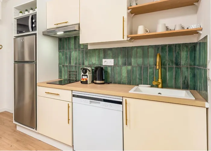 Castel Ii - Agreable Deux Pieces - Centre Apartment *